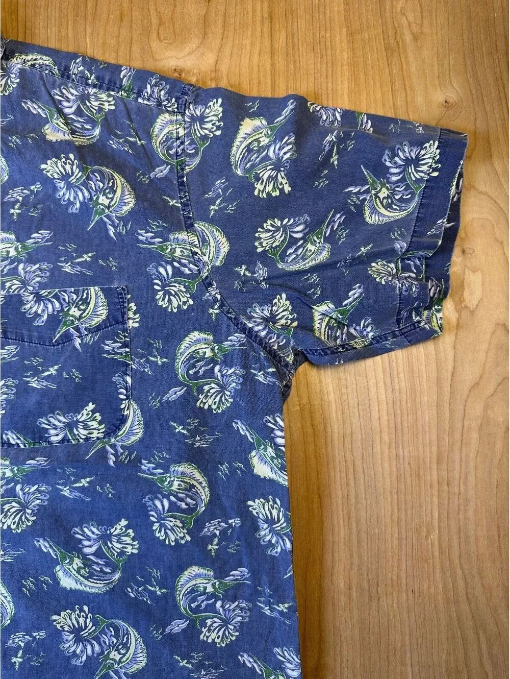 Vintage 90s Jcrew marlin fish button up shirt 100% cotton large fishing tropical